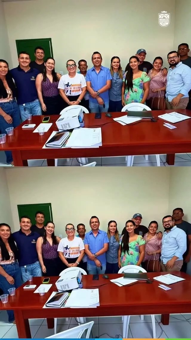 a equipe da Secretaria de Saúde, reforçando o compromisso da gestão